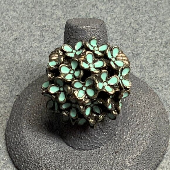 Vintage Jewelry - Flower Cluster Stretch Ring Size 6 Turquoise Blue Enamel Antiqued Silver Vintage